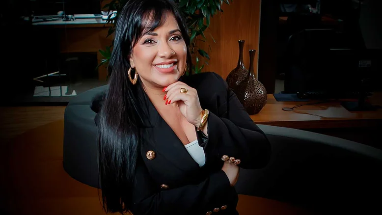 Dra. Simone Torres - Advogada Especialista